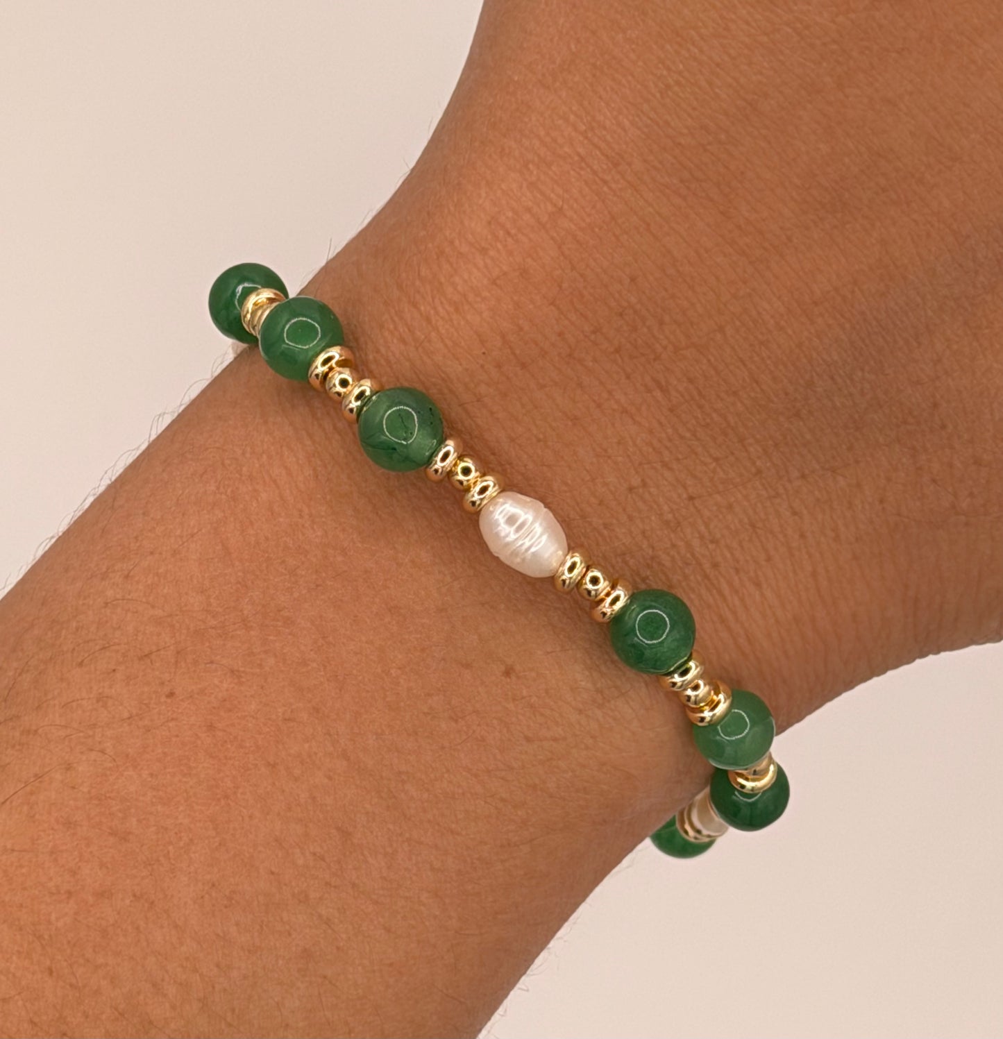 Emerald Tide Pearl Bracelet – Green Natural Stone, Freshwater Pearl & 14K Gold-Plated Beads